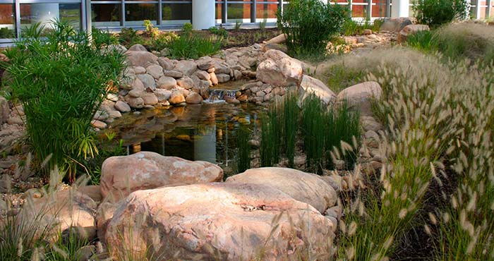 Intelligent Design Practices Meet Smart Site Objects 